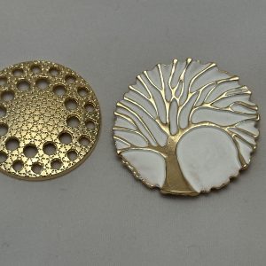 Broszka magnetyczna Biała